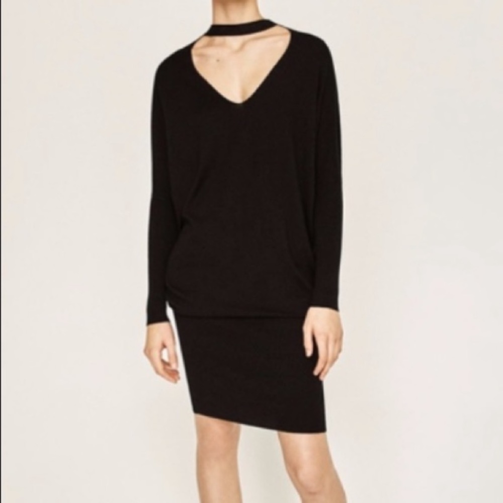 Zara Black v-neck sweater dress with choker band sz small.